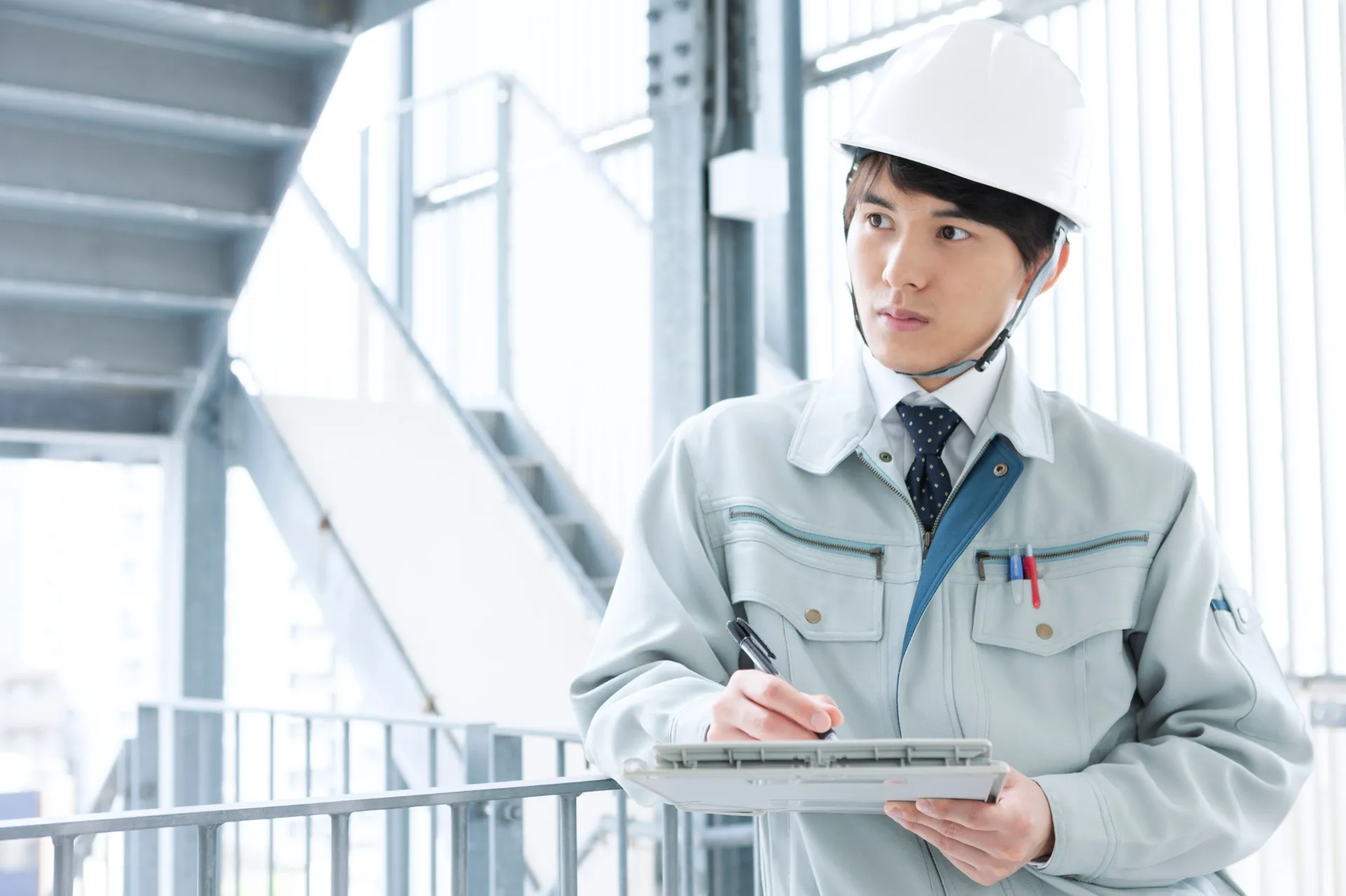 【荻窪・浜田山の高級戸建て住宅】 資産価値を脅かす「見えないカビ問題」と専門的カビ対策 ｜カビバスターズ東海・東京支店